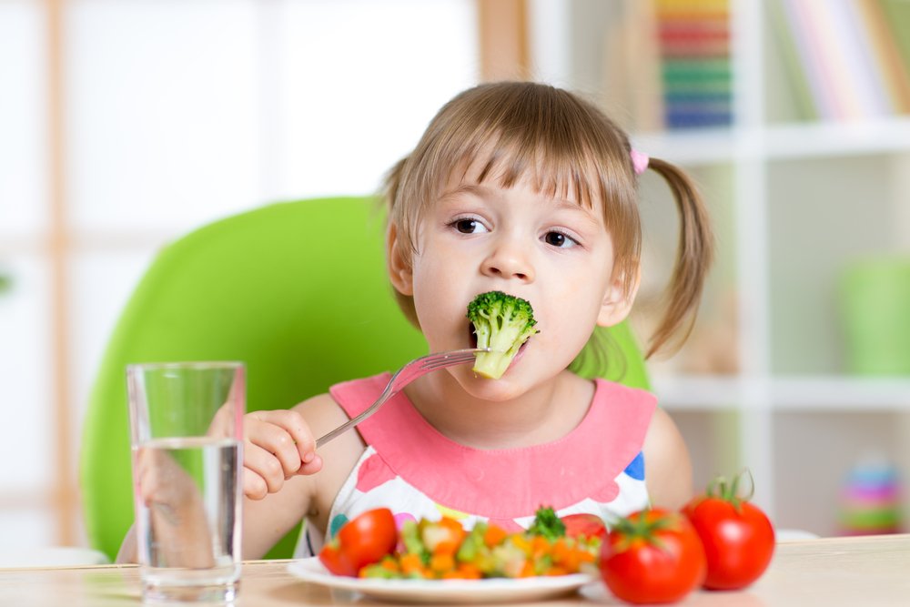 С какими проблемами могут столкнуться родители детей-вегетарианцев?