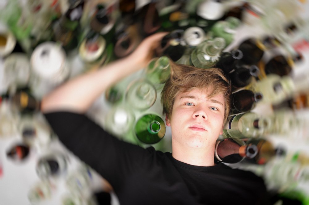 Причины, по которым подростки пробуют выпивку