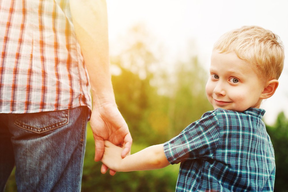 Как с возрастом ребёнка меняется психология отношений с родителями